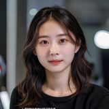 小宝探花内容编辑晓雯头像，年轻女性认真工作状态